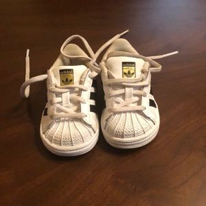 Adidas baby superstar